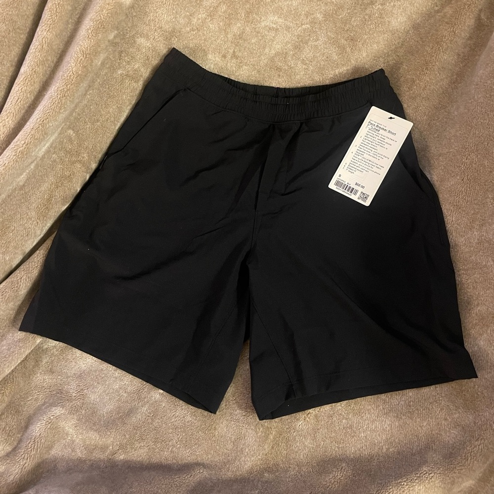 Lululemon Black Pace Breaker 7” Lined Shorts